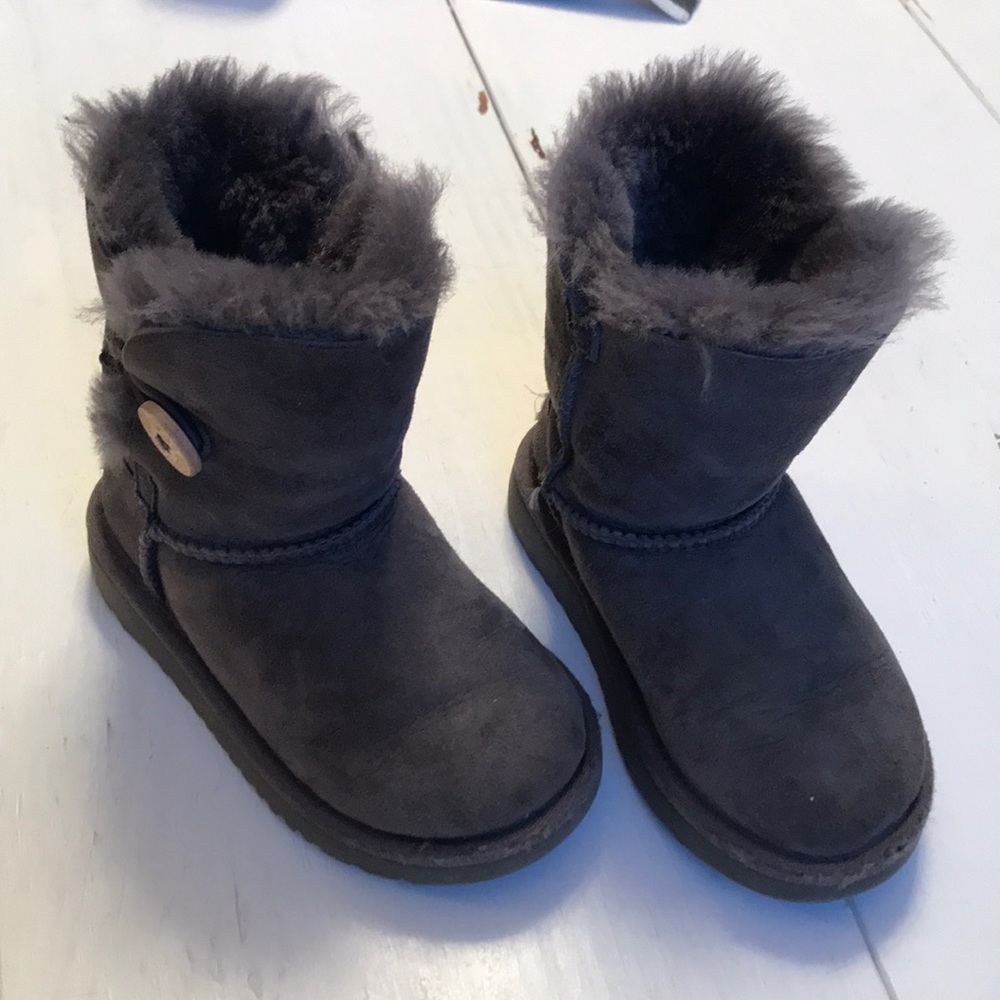 Toddler girl UGG size 9